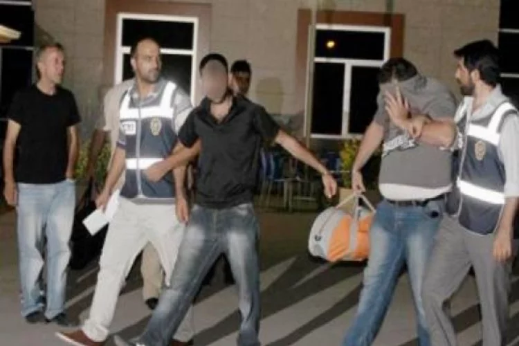 Bursa'da hırsızlıktan yakalanan zanlılar polisi şoke etti