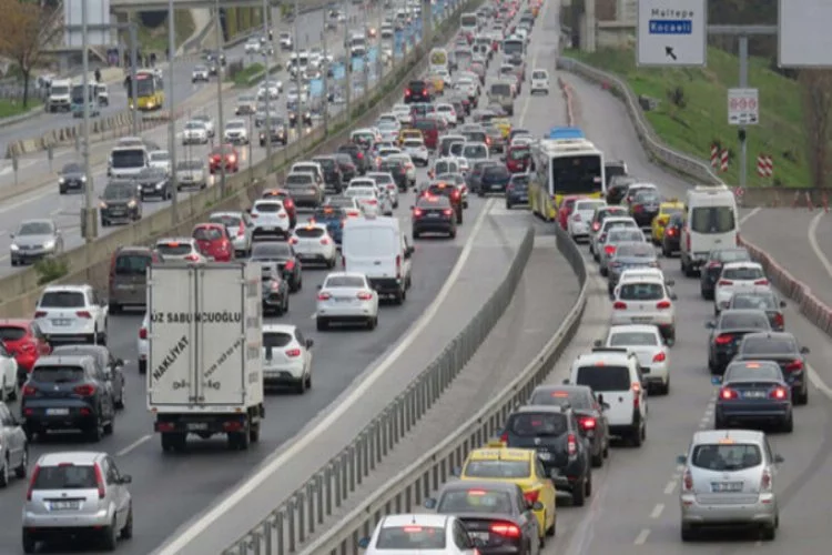 İstanbul'da kısıtlamaya saatler kala trafik kilitlendi!