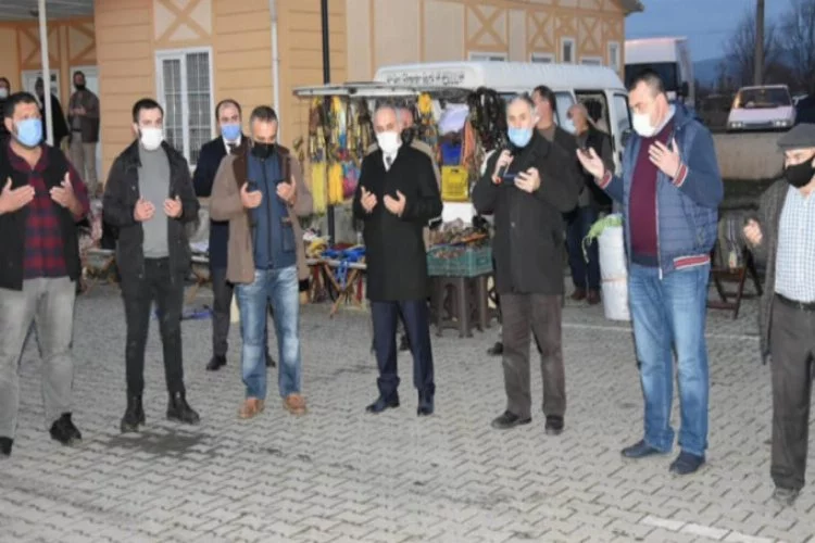 Bursa'da bu ilçede hayvan pazarı dualar ile açılıyor