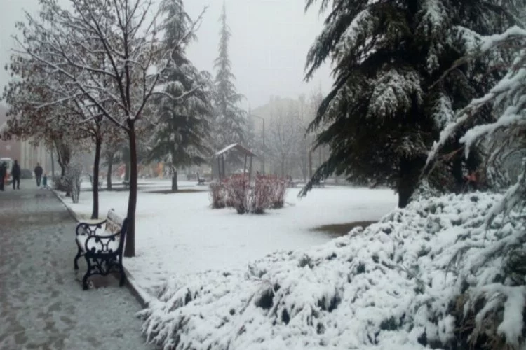 Eskişehir'e beklenen kar nihayet geldi