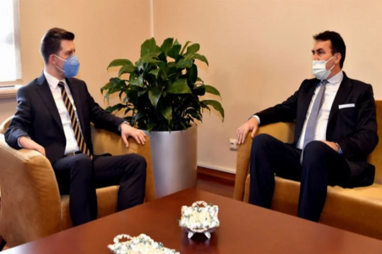 Büyükelçi Alagiç Bursa'da Başkan Dündar'ı ziyaret etti