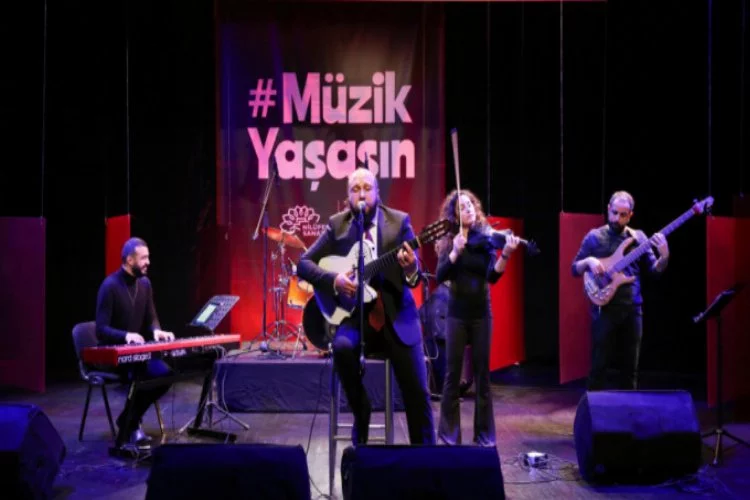 Bursa'da koronavirüs salgınından etkilenen 115 müzisyene anlamlı destek