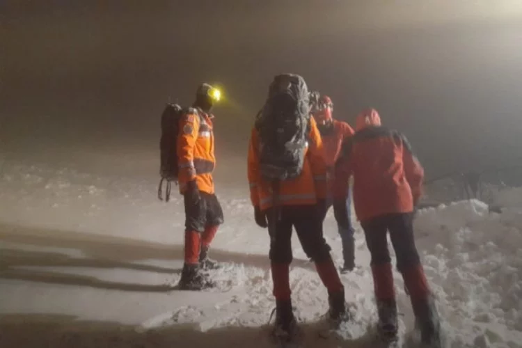 Bursa'da kayıp 8 dağcı 9 saat sonra bulundu