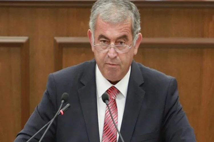 KKTC'nin yeni Meclis Başkanı Önder Sennaroğlu oldu