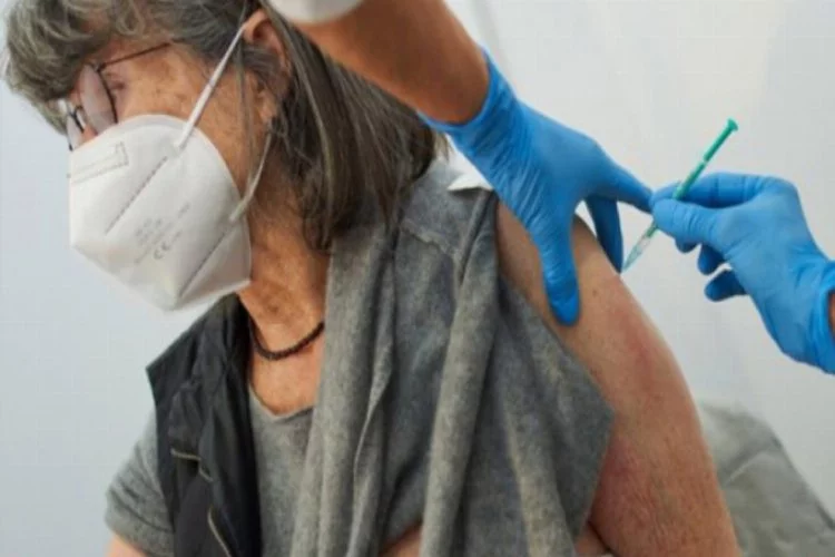 Pfizer aşısı olduktan sonra 33 kişinin öldüğü Norveç'ten 'güvenli' açıklaması