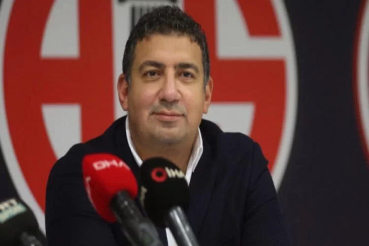 Antalyaspor Başkanı Ali Şafak Öztürk görevini bıraktı!