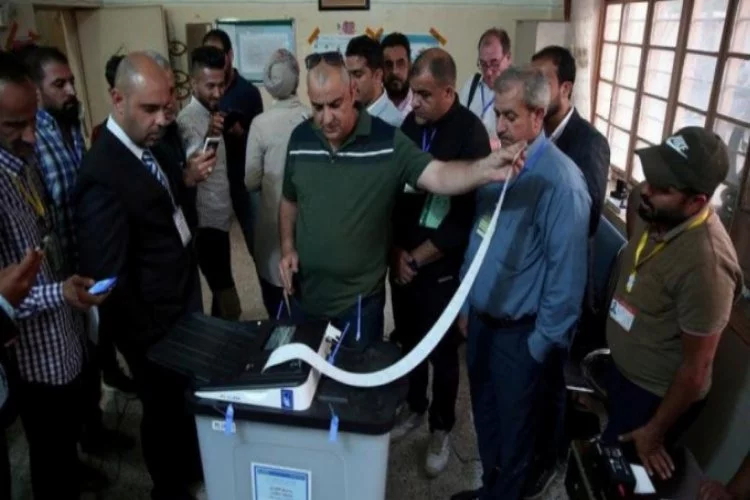 Irak'ta erken seçimler ertelendi