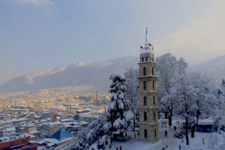 Bursa'da kar bir başka güzel!