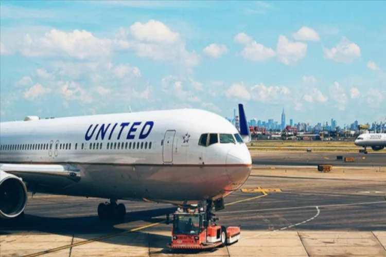 United Airlines'tan büyük zarar