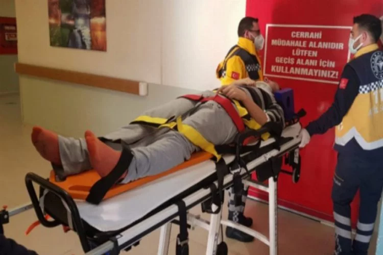 Bursa'da 2. kattan düşen genç yaralandı!