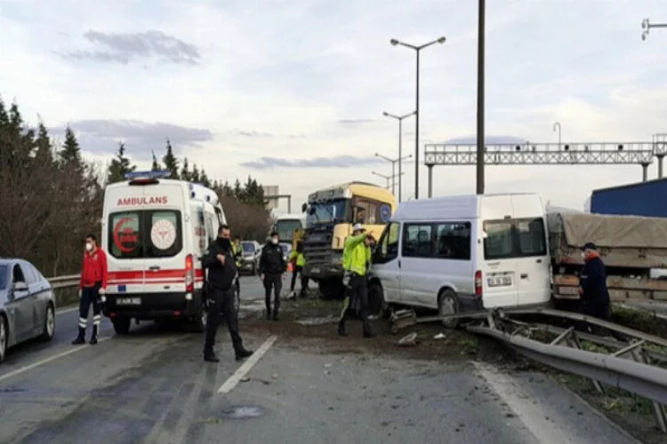 Anadolu Otoyolu'nda zincirleme kaza! Trafik kilitlendi
