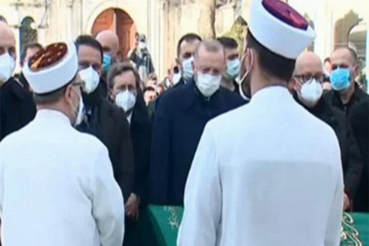 Erdoğan, yazar Bahadıroğlu'nun cenaze törenine katıldı