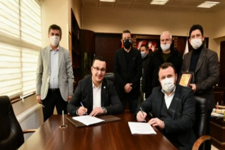 Bursa'da Mustafakemalpaşa Belediyesi toplu iş sözleşmesinde imzalar atıldı