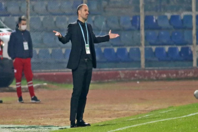 Bursaspor Teknik Direktörü Mustafa Er: Asla ve asla teslim olmayın!