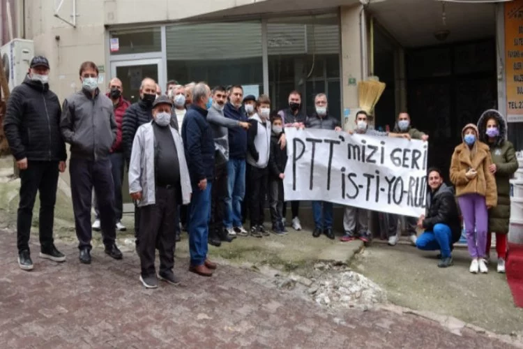 Bursa'da 80 yıllık PTT binasını kapattılar, vatandaş eylem yaptı!