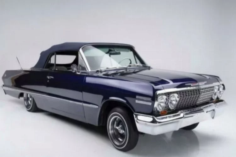 Kobe Bryant'ın 1963 Chevrolet Impala'sı satışa çıktı
