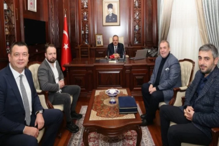 Erkan Kamat ve yönetim kurulu, Bursa Valisi Canbolat'ı ziyaret etti