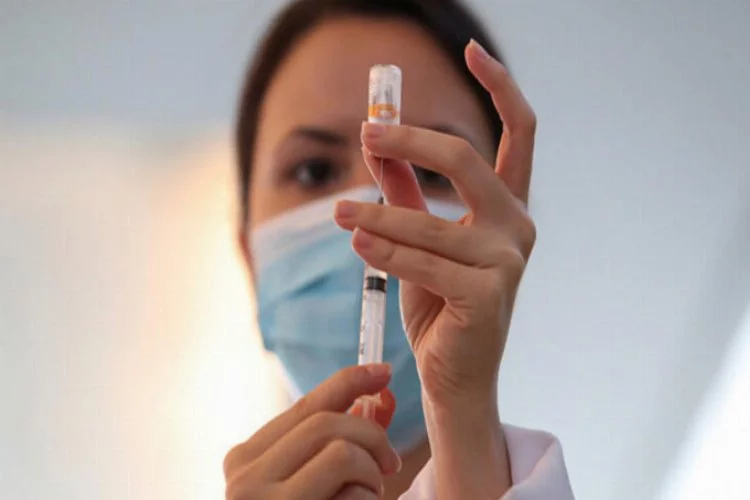 Aşı krizi büyüyor: 'İlk gelen malı alır' mantığını reddediyoruz