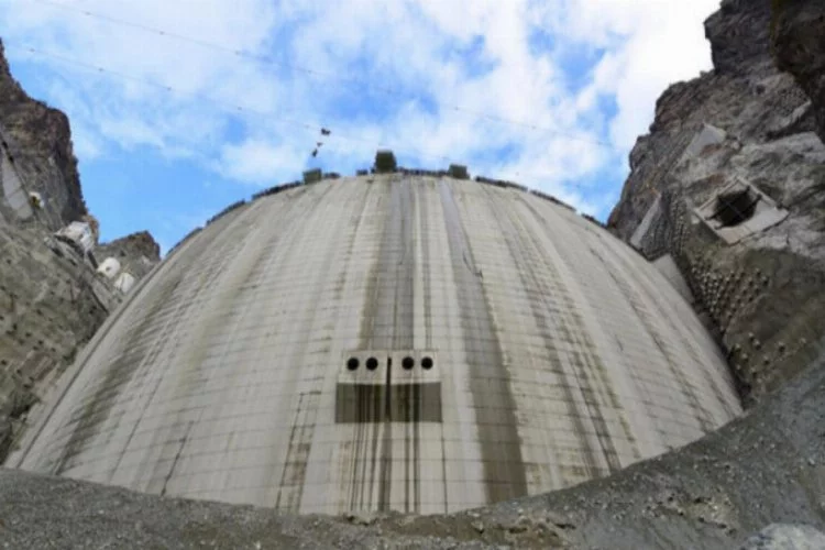 Türkiye'nin en büyük baraj projesinde son 1 metre