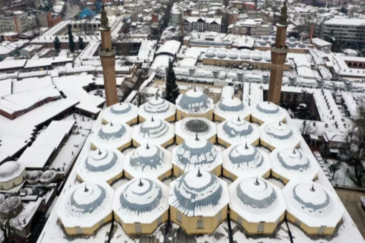 Bursa'da kar yağışı sonrası büyüleyen fotoğraflar ortaya çıktı!