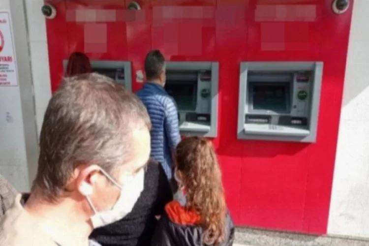 ATM'ye tükürülmesi vatandaşın tepkisini çekti