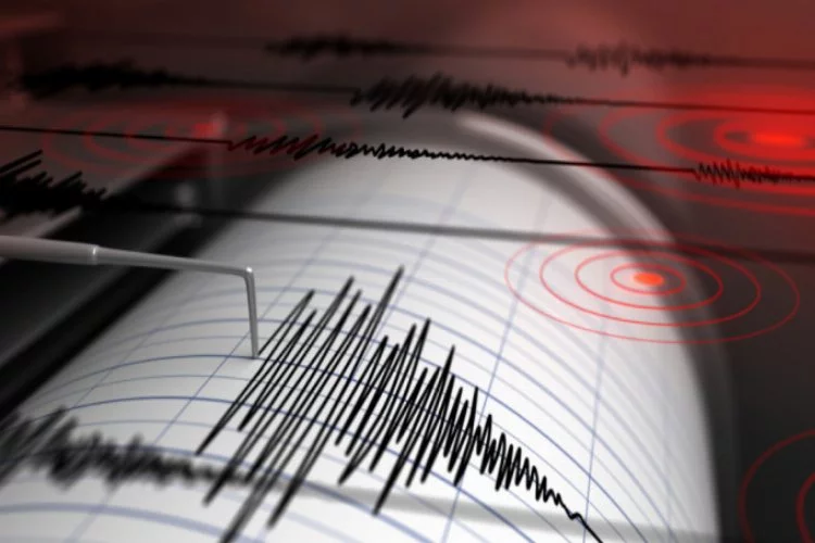 İzmir'in 4.0 büyüklüğünde deprem meydana geldi!