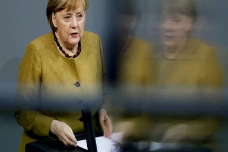 Merkel, karantina kısıtlamalarını savundu