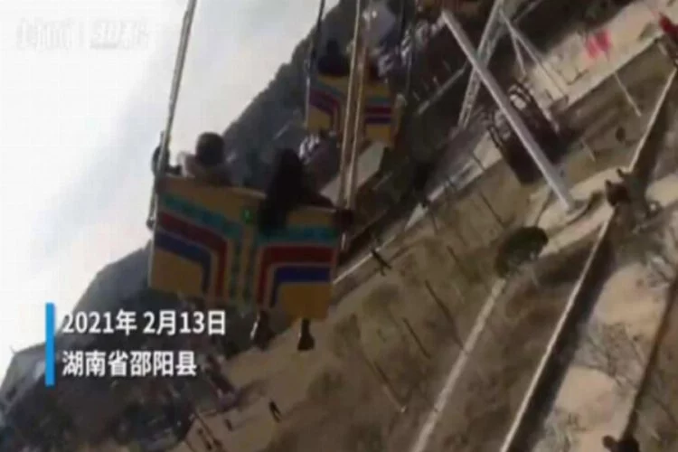 Çin'de dönen salıncak kazası: 16 yaralı