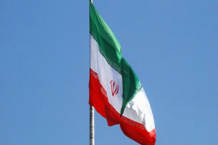 İran: Nükleer anlaşmanın ek protokollerini uygulamayı durdurabiliriz