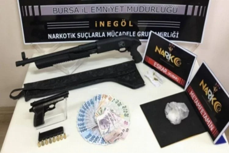 Bursa'da uyuşturucu ticareti yaptıkları iddia edilen 3 zanlı yakalandı!