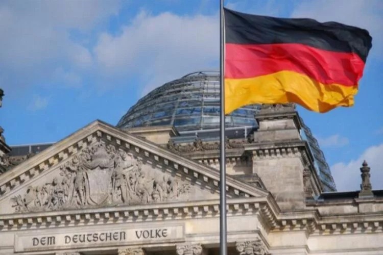 Almanya'da yatırımcı ve analistlerin ekonomiye güveni yükseldi