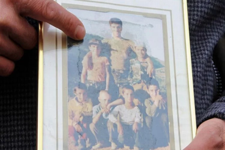 8 yaşında kaçırılan Şeflek'in kardeşi: O fotoğrafı çeken askerle tanışmak isteriz