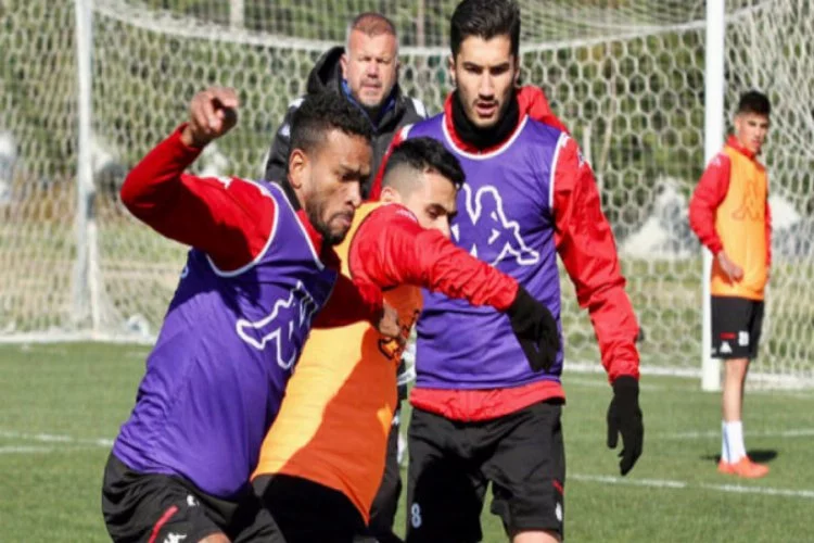 Antalyaspor'da zorlu deplasman öncesi 3 eksik