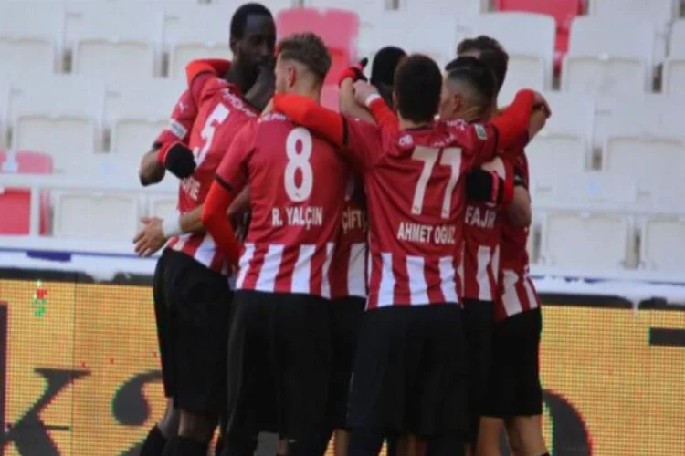 Sivasspor, Kayserispor'u 2-0 yendi