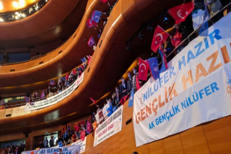 AK Parti Bursa İl Gençlik Kolları'nda kongre coşkusu