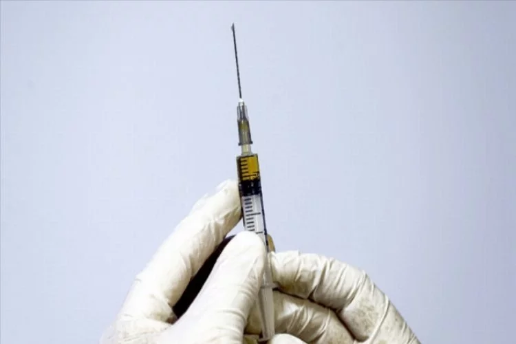 Çin bir korona aşısına daha yaygın kullanım onayı verdi
