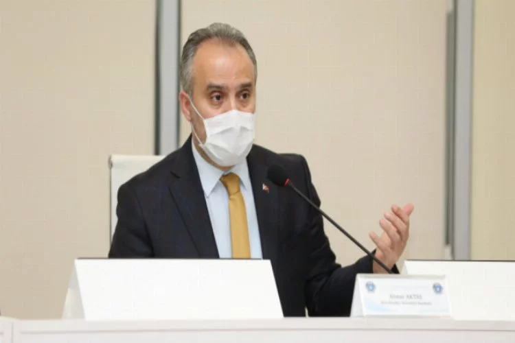 Bursa Büyükşehir Belediye Başkanı Alinur Aktaş muhtarları dinledi