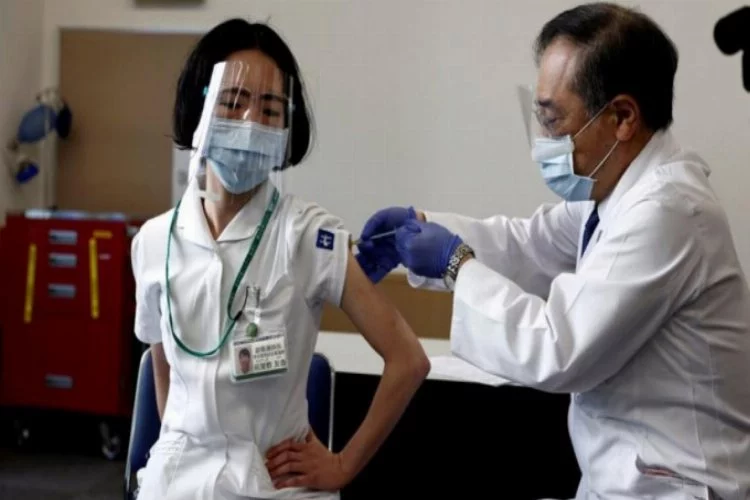Japonya'da Pfizer aşısı olan bir kadın yaşamını yitirdi