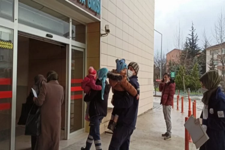 Bursa'da tiner içen ikizler hastaneye kaldırıldı