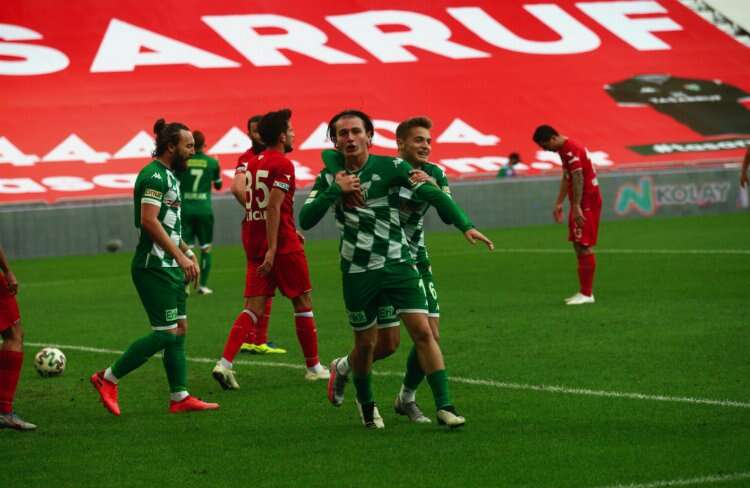 Bursaspor-Beypiliç Boluspor karşılaşmasından kareler...