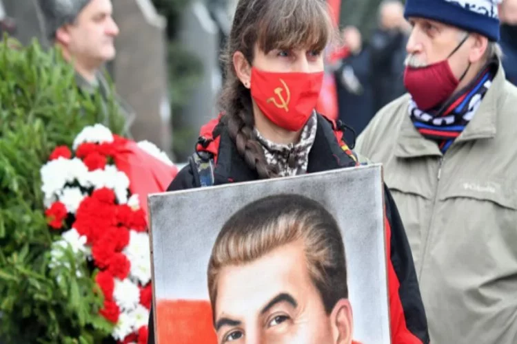 Rusya Komünist Partisi, Stalin'i ölüm yıldönümünde andı