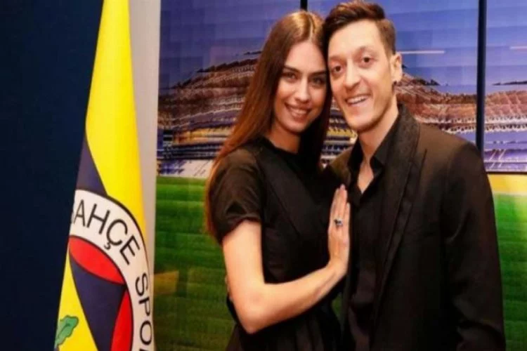 Mesut Özil'e en büyük destek eşi Amine Gülşe'den geldi