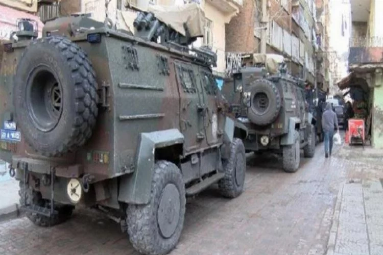 PKK'ya destek veren derneğe operasyonda 7 tutuklama