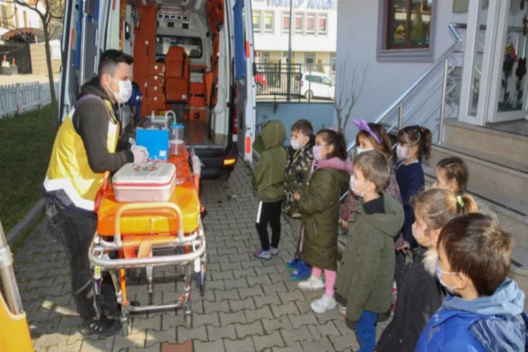 Bursa'da çocuklara ambulans hizmetleri tanıtıldı