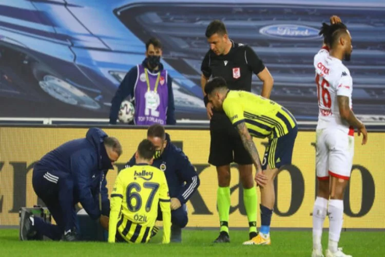 İşte Fenerbahçe'deki sakatlık gerçeği! Luiz Gustavo ve Mesut Özil...