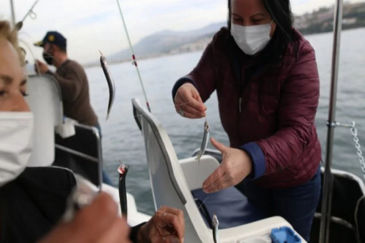 Bursalı kadın girişimci tekne alarak olta balıkçılığı turları düzenliyor