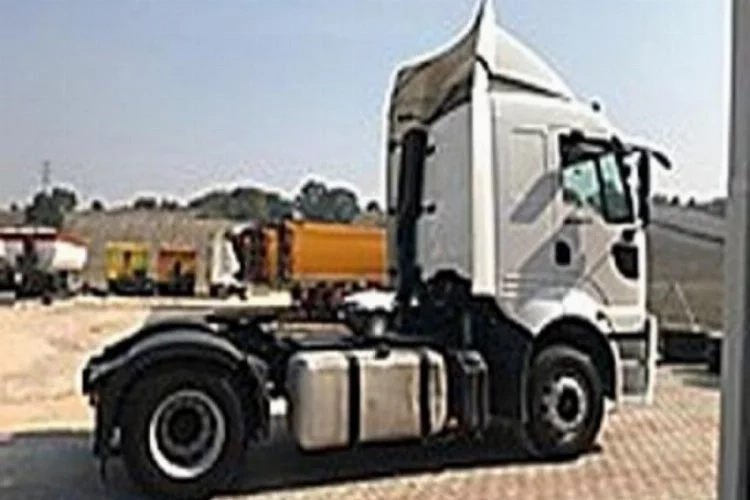 Bursa'da 2011 model Ford Cargo 1838 model kamyon icradan satılığa çıkarıldı