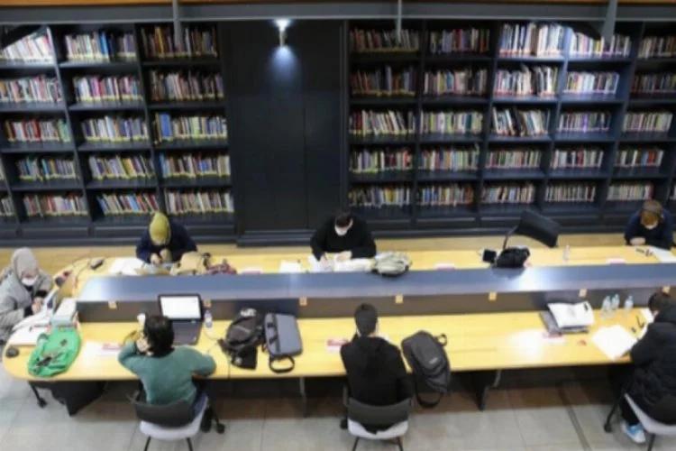 Kütüphaneler gençlerin yeni uğrak noktası oldu