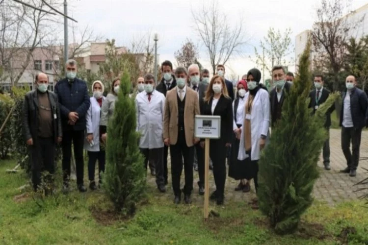 Bursa'da Dr. Yavuz Durmuş unutulmadı