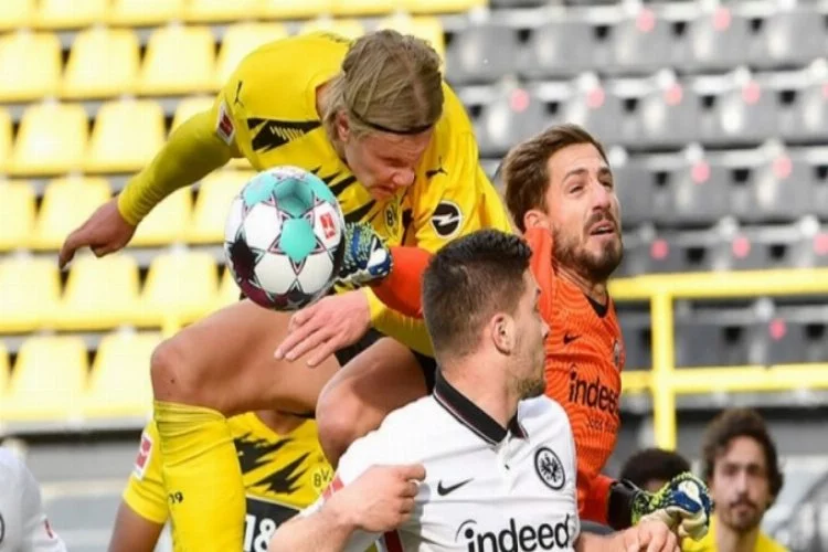 Borussia Dortmund, Eintracht Frankfurt'a yıkıldı